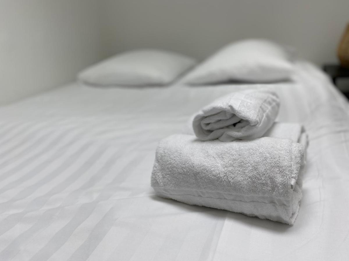 Les Cosy De Nancy - Mister Charles Sous Les Toits, Place Du Marche 4* Экстерьер фото